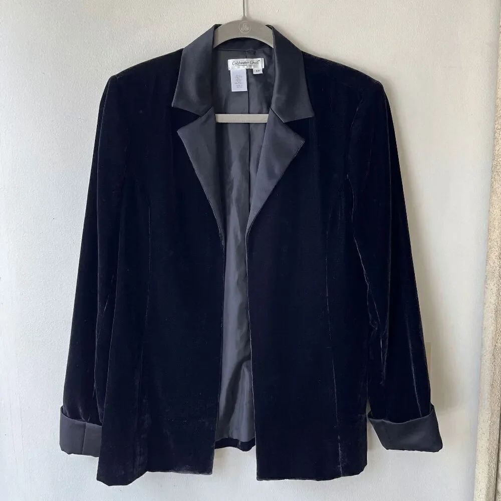 NWOT Midnight Blue Velvet Blazer Black Satin Lapel Cuffs Size M